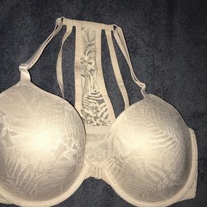 VS Victoria’s Secret nude bra 34DD